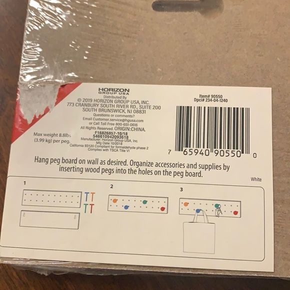 Peg Board with hooks - Picture 5 of 5